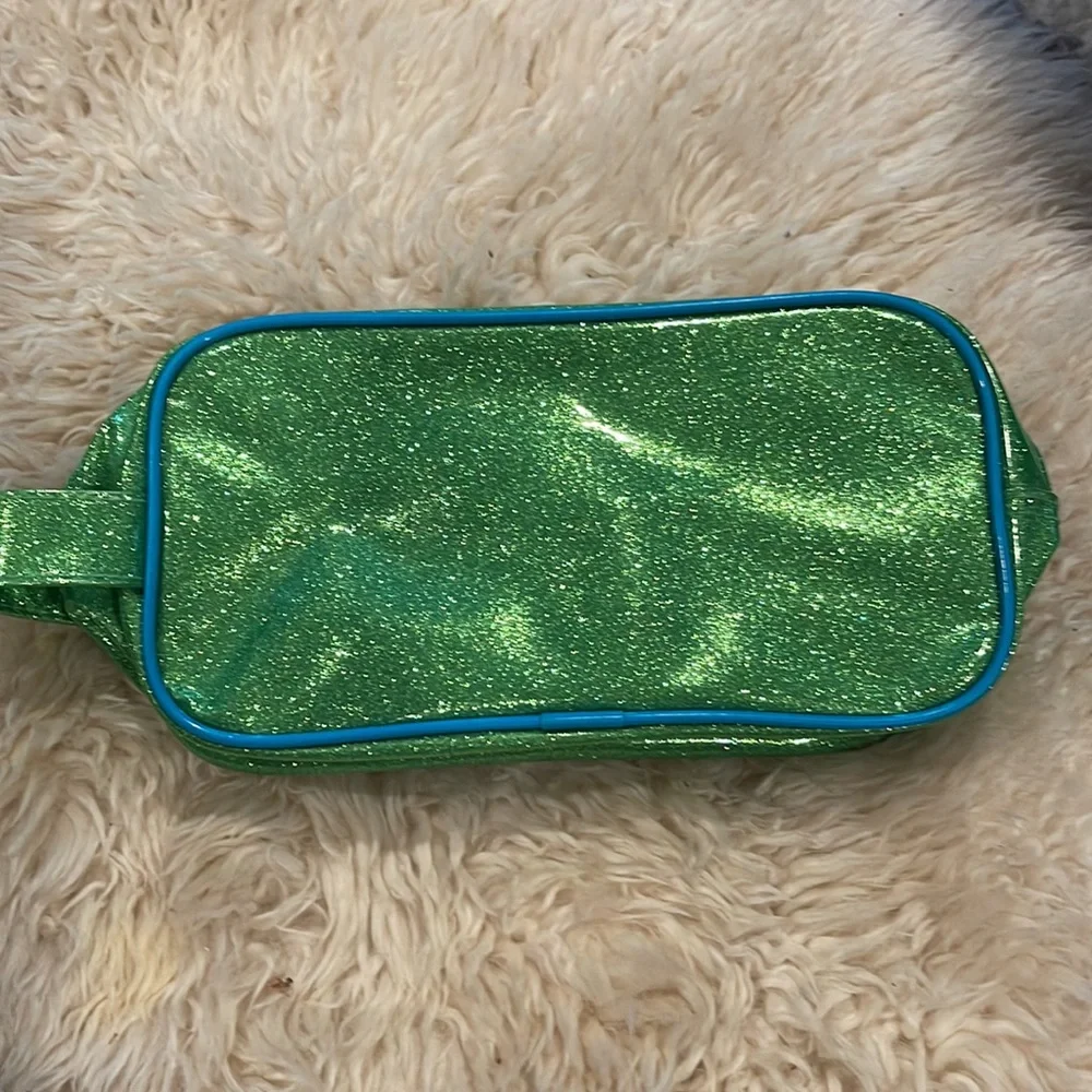 Girls Justice “move to the beat” Bag Radio Speakers